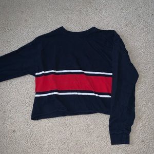 Brandy Melville John Galt Cropped Long Sleeve